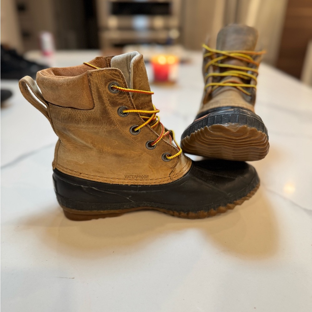 SOREL Men's Cheyanne II Waterproof Insulated Winter Duck Boot 
Size 9
